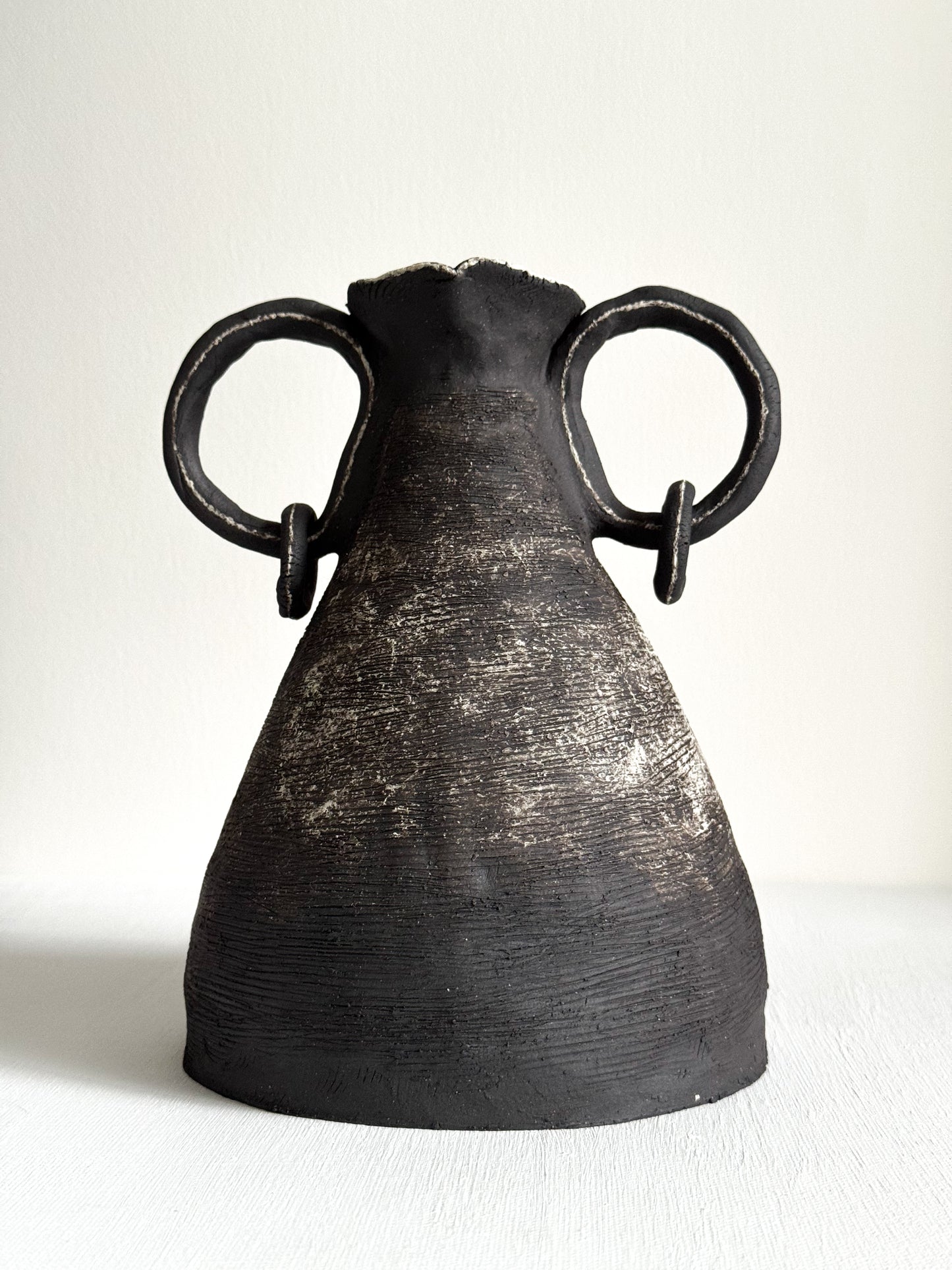Malang Vessel 02 — Dark Stoneware with White Slip Elements